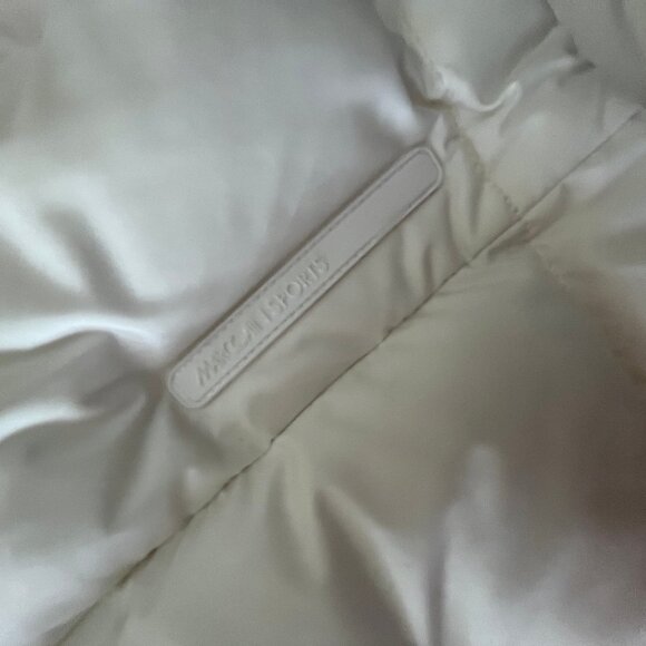 Marc Cain Cream/Winter White Down Vest - size N1 / Small/Medium - Picture 10 of 17